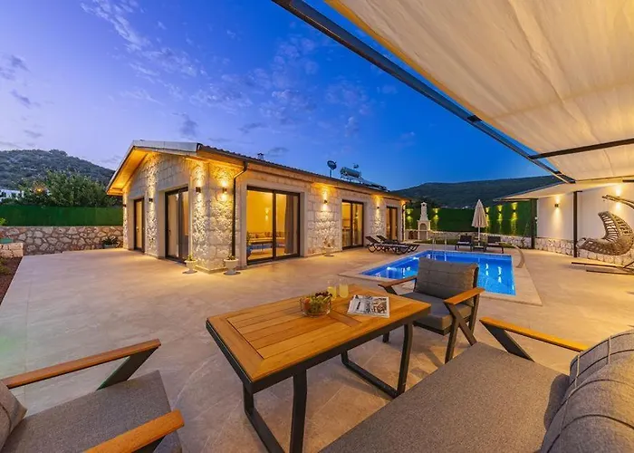 Villa Bayindirda Korunakli 4 Kisilik *